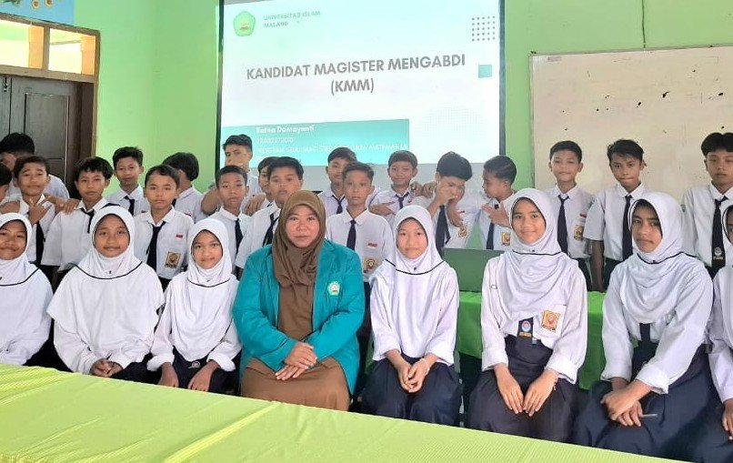 Mahasiswa UNISMA Berikan Edukasi Pencegahan Perilaku Merokok di SMPN 1 Probolinggo