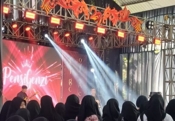 MAN 1 Malang Kolaborasi dengan KSM Unisma Sukses Gelar Pentas Seni