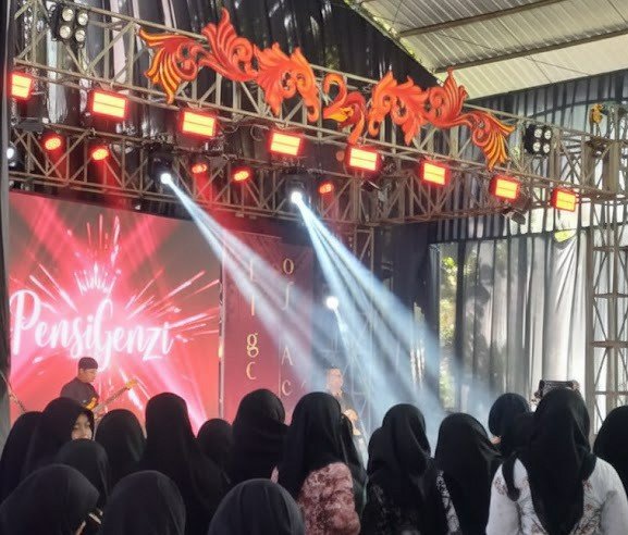 MAN 1 Malang Kolaborasi dengan KSM Unisma Sukses Gelar Pentas Seni