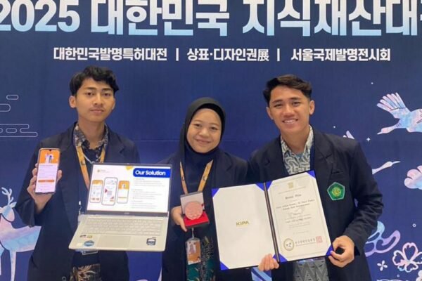Hebat ! Tiga mahasiswa UIN Malang Raih Bronze Prize di Ajang SIIF Korea