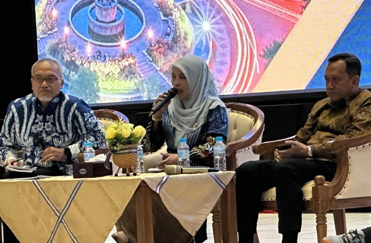 Rektor UIN Malang Sampaikan Penguatan Kolaborasi Riset Pada Raker Paguyuban Rektor PTN