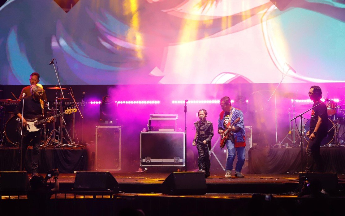 Walikota Batu Kampanyekan Pelestarian Lingkungan Lewat Rock Gunung 