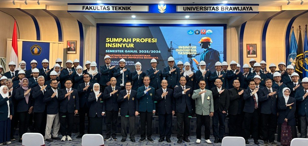 FT UB Komitmen Cetak Insinyur Profesional Berintegritas Lewat Sumpah Profesi ke-15