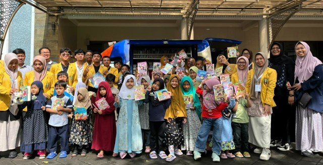 Rumah Baca dan Ponpes Internasional AMF Wujudkan Masjid Ramah Anak