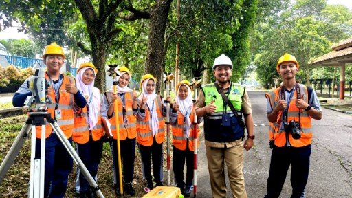Kampus ITN Malang Bertransformasi Jadi Lab Lapang Siswa Teknik Geomatika SMK