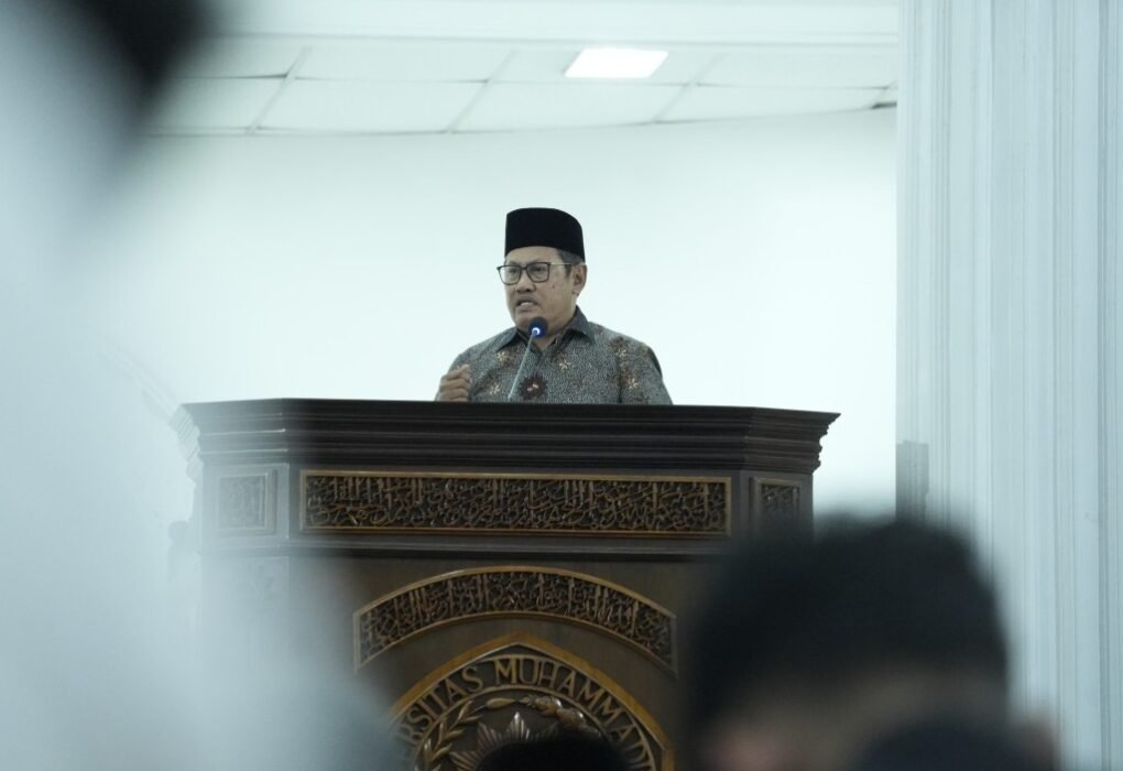Tarawih Perdana, Rektor UMM Ajak Maknai Ramadan sebagai Kebangkitan Intelektual