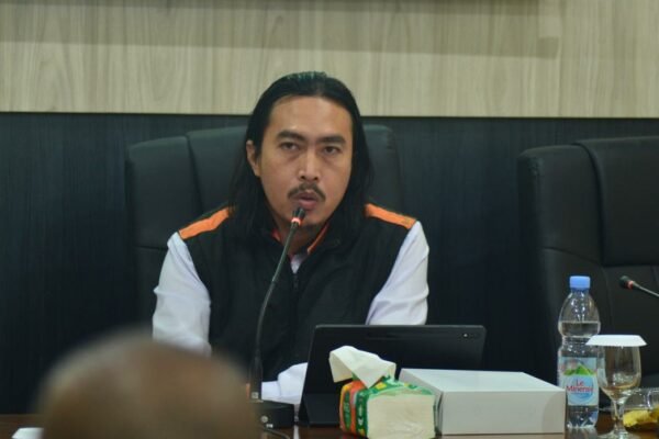 Aleg PKS Ini Tanggapi Keluhan Banyak Jalan Berlubang: Pemkot Harus Punya Tim Pengecekan