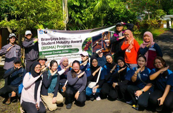 12 Mahasiswa FMIPA UB Ikuti Program Summer Course yang Bekerjasama dengan dua Kampus Malaysia