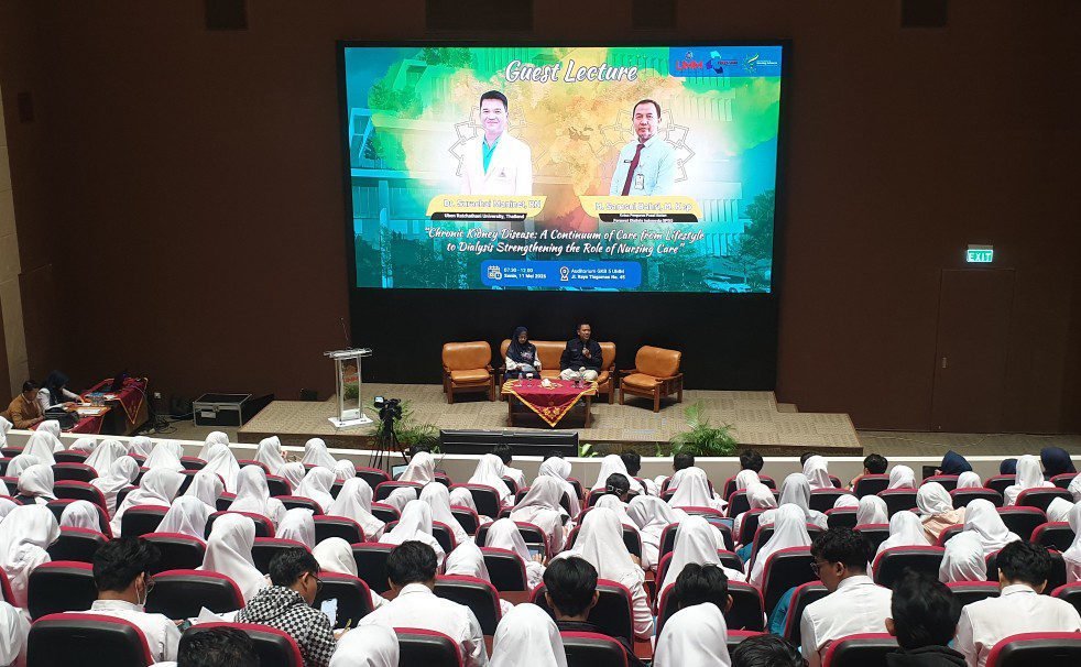 Prodi Keperawatan UMM Gelar Guest Lecture, Hadirkan Pakar dari Thailand Kupas Gagal Ginjal Kronis