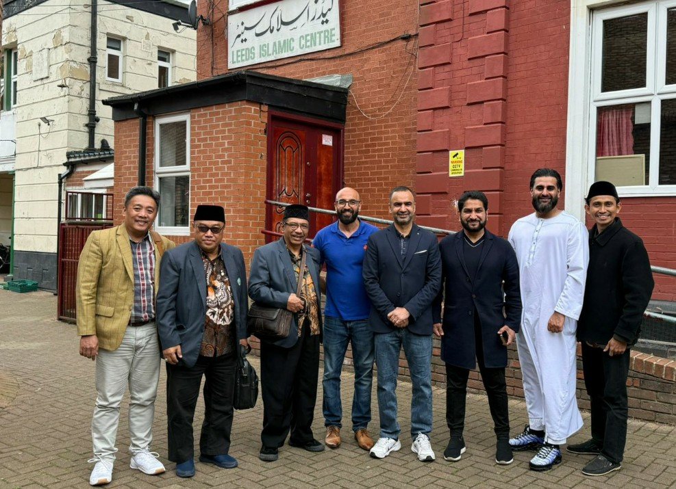UNISMA Malang Perluas Jejaring Global, Teken MoU dengan Al Kauthar Academy Leeds dan PCINU Inggris