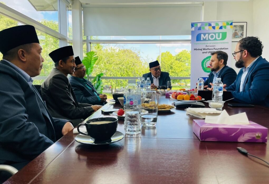 UNISMA Malang MoU dengan Organisasi Kemanusiaan Inggris Minhaj Welfare Foundation