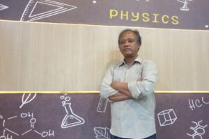Guru Besar Fisika UB Temukan Metode Baru untuk Mengoptimalkan Material Setipis Atom