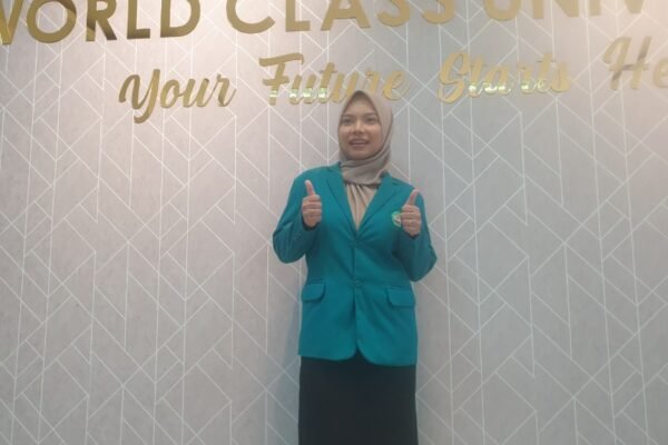 Wisudawan Terbaik UNISMA Malang Ciptakan Antibakteri dari Kulit Durian, Raih IPK 3,99 dan Bebas Skripsi