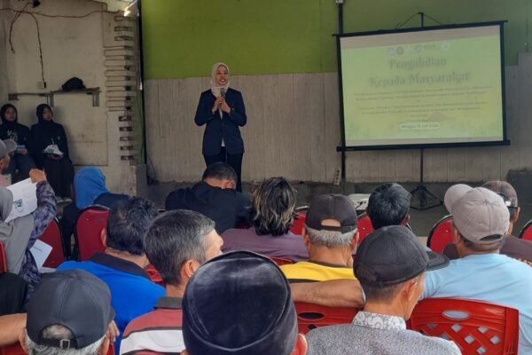 Departemen Kimia UB Latih Warga Poncokusumo Uji Kualitas Jamu Herbal dengan Teknologi Tepat Guna