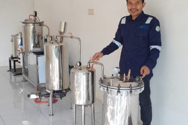 UMM Raih Paten Mesin Ekstraksi Mengkudu, Siap Dongkrak Daya Saing UMKM Herbal