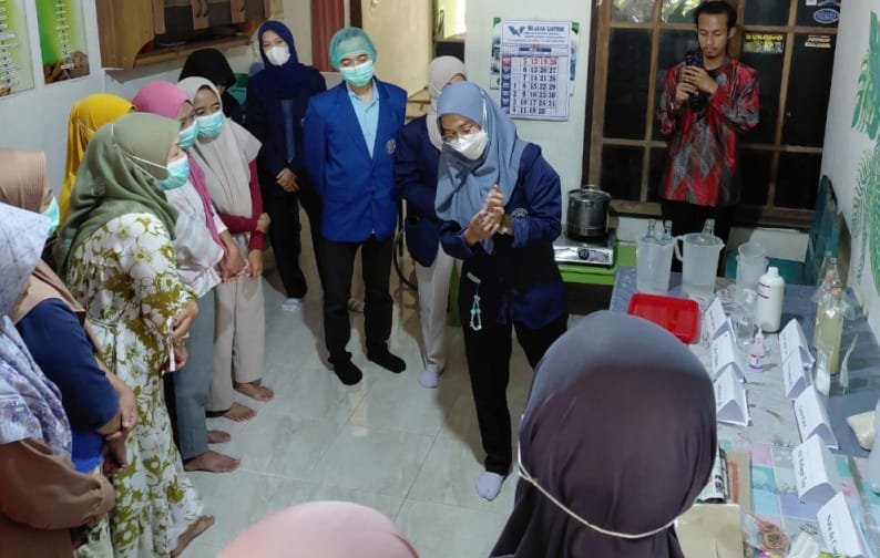 POLINEMA Sulap Limbah Air Kelapa Jadi Nata de Coco, UMKM Sagon di Blitar Raup Peluang Cuan Baru