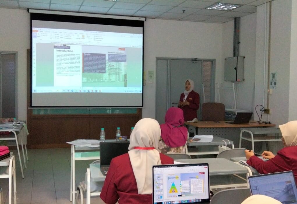 25 Mahasiswa Magister Keperawatan UMM Uji Proposal Tesis di Malaysia, Perkuat Kompetensi Riset Bertaraf Internasional