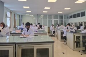 Farmasi UIN Malang Perkuat Reputasi, Laboratorium Canggih dan Kurikulum Unik Jadi Daya Tarik Ribuan Calon Mahasiswa