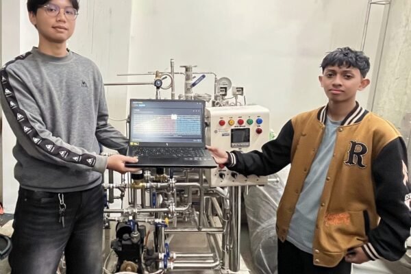 Mahasiswa Vokasi UB Kembangkan Sistem Monitoring Retort Berbasis IoT, Dipamerkan di Forum Nasional BPOM