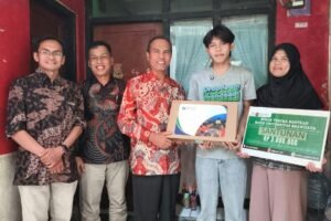 Universitas Brawijaya Antar Langsung Bantuan Pendidikan ke Rumah Calon Mahasiswa di Bandung