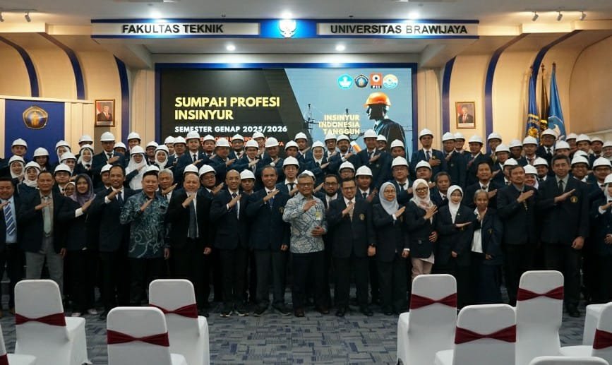 FT UB Kukuhkan 69 Insinyur Baru, Siap Perkuat Pembangunan Nasional Menuju Indonesia Emas 2045