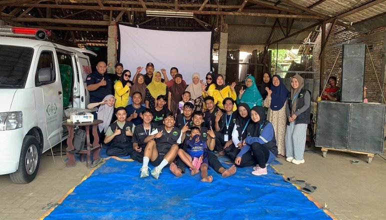 Mahasiswa KSM Tematik UNISMA Malang Edukasi Warga Dusun Mindi tentang Pertolongan Pertama