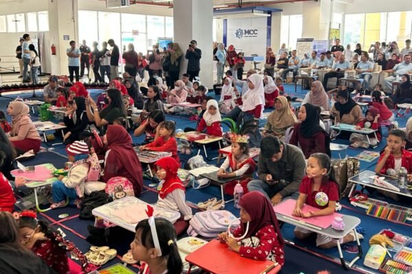 Memahami Pentingnya Air Minum Aman, Ratusan Anak Antusias Ikuti Lomba Mewarnai Tugu Tirta