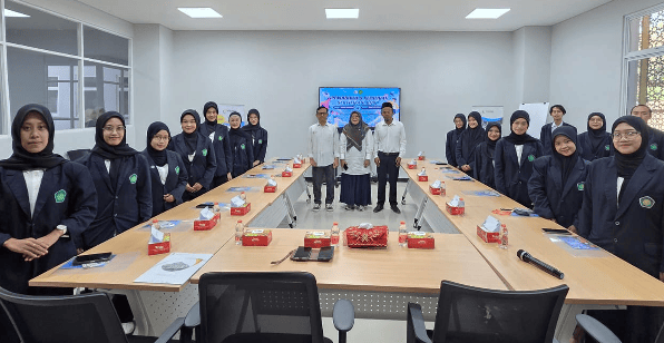 Fakultas Humaniora UIN Malang Bekali Mahasiswa Skill Service Excellence untuk Hadapi Dunia Kerja