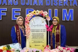 Kembar Kompak, Dua Saudari di Malang Raih Gelar Doktor dari UM