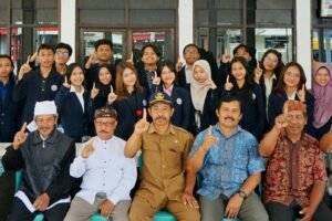 Tak Cukup di Ruang Kelas, Mahasiswa UM Belajar Moderasi Beragama dari Wirotaman