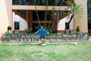 Berawal dari Minder karena Lulusan SMA, Kevin Jadi Lulusan Terbaik Elektro ITN Malang