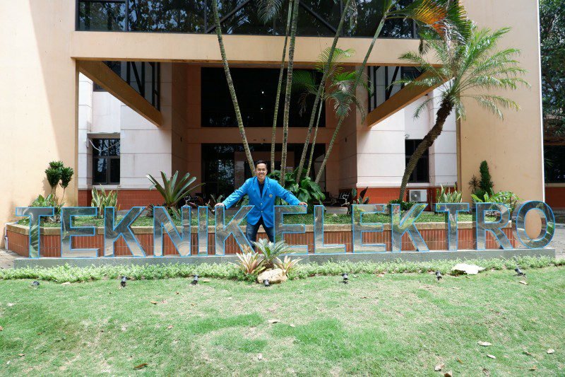 Berawal dari Minder karena Lulusan SMA, Kevin Jadi Lulusan Terbaik Elektro ITN Malang
