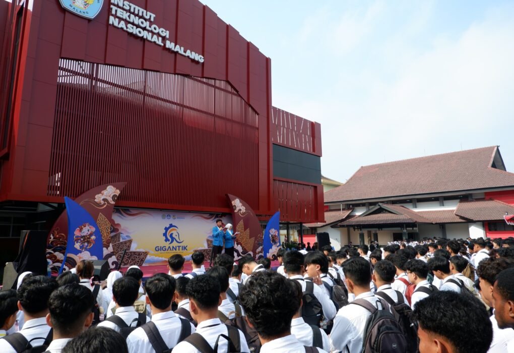 Maket Jembatan hingga Prototype Teknologi Warnai Hari Pertama Maba ITN Malang
