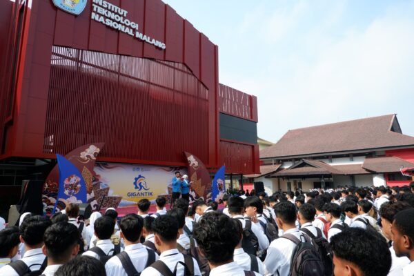 Maket Jembatan hingga Prototype Teknologi Warnai Hari Pertama Maba ITN Malang