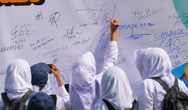 Bukan Sekadar Menulis Harapan, Board Raja Brawijaya Ajak Mahasiswa Memikirkan Dunia