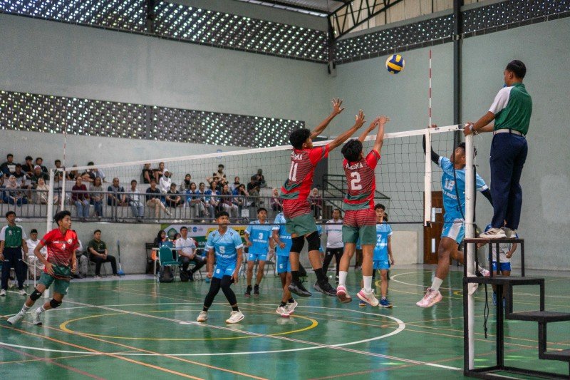 UNISMA Malang Hadiahi Juara Volleyball Tournament Beasiswa UKT hingga 70 Persen
