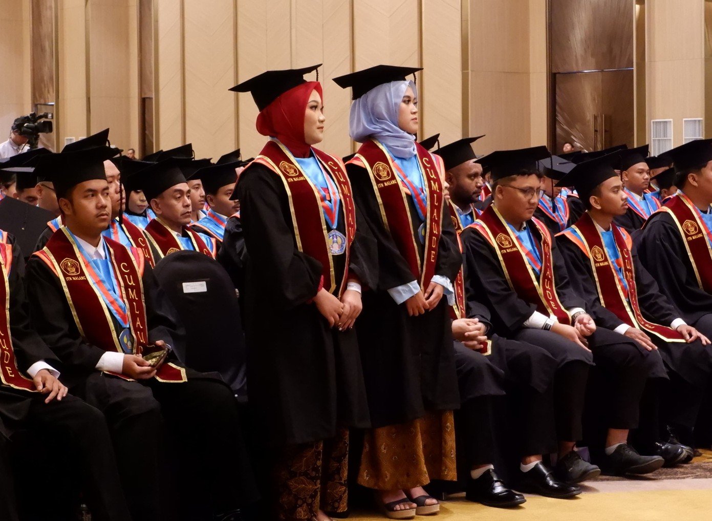496 Lulusan ITN Malang Melangkah ke Dunia Kerja, Kisah Yuniar dan Eka Warnai Wisuda ke-76
