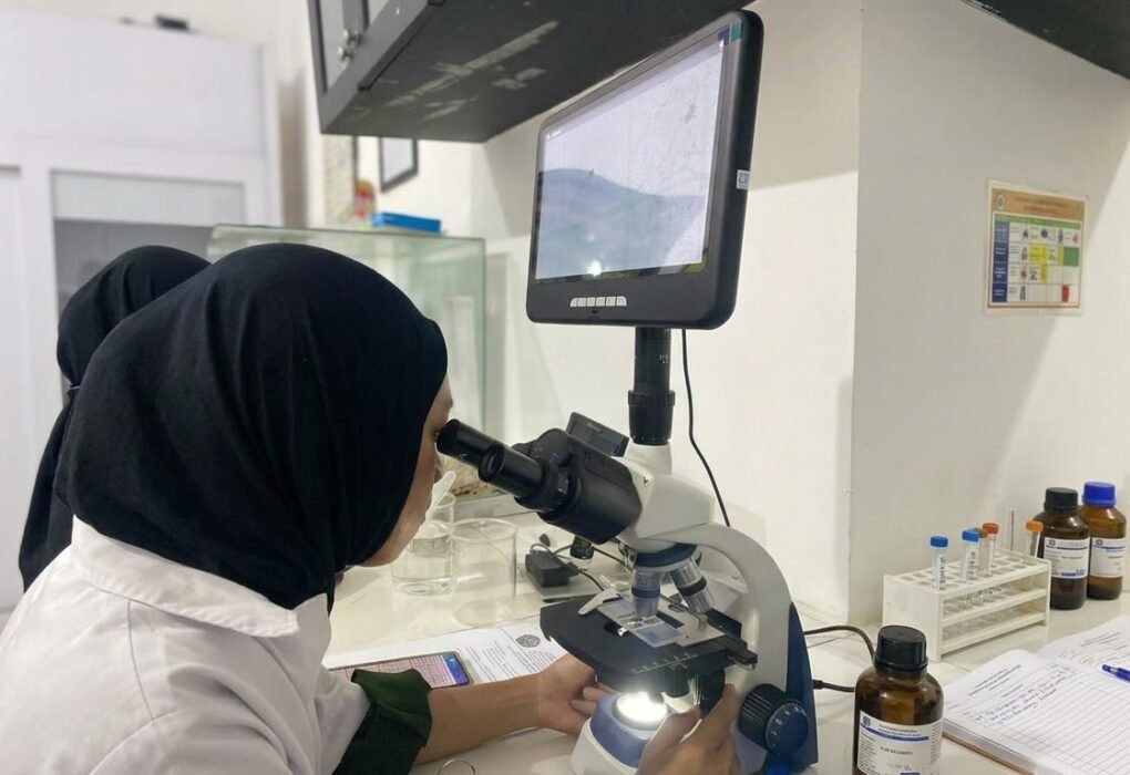 Jadi Asisten Praktikum, Mahasiswa UMM Ini Raih Pekerjaan Sebelum Lulus