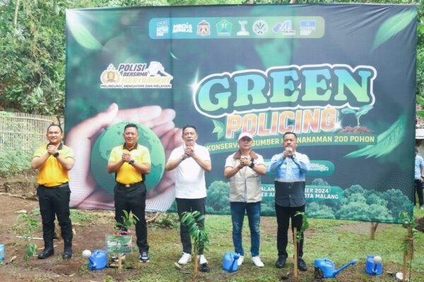 Jaga Sumber Air Sumber Juwet, Tugu Tirta Gandeng Polresta Malang Kota Tanam 200 Pohon