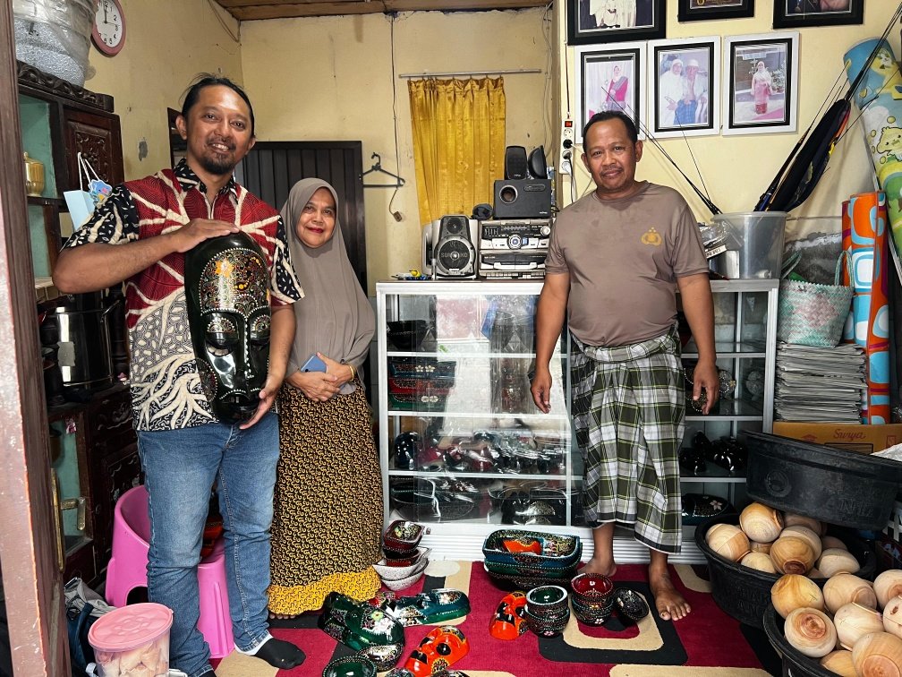 Pengrajin Kian Berkurang, FIB UB Selamatkan Warisan Topeng Cukli Sasak