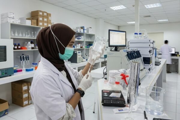 Belum Lulus, Mahasiswa UMM Ini Dipercaya Jadi Laboran Tambak Udang