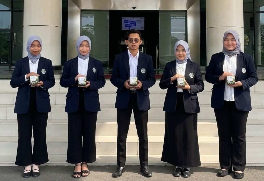 Mahasiswa UM Sulap Ampas Tebu dan Kulit Lemon Jadi Tisu Pembersih Sepatu