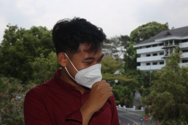 Asap Kebakaran TPA Supiturang Mengancam Kesehatan, Dosen UMM Ingatkan Bahaya Masker Tipis