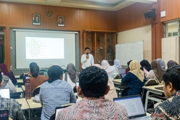 Dosen UIN Maliki Bagikan Strategi Tembus Jurnal Internasional Top Tier kepada Mahasiswa UM