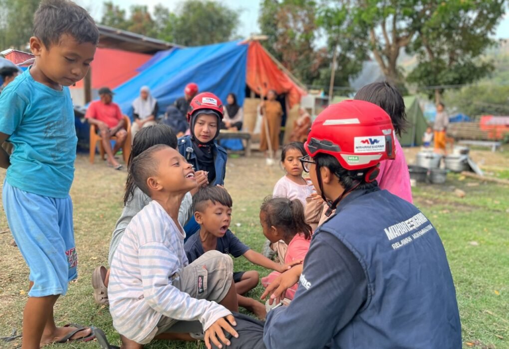 Mahasiswa UMM Dampingi Penyintas Gempa Manggarai, Bantu Pulihkan Kecemasan