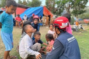 Mahasiswa UMM Dampingi Penyintas Gempa Manggarai, Bantu Pulihkan Kecemasan